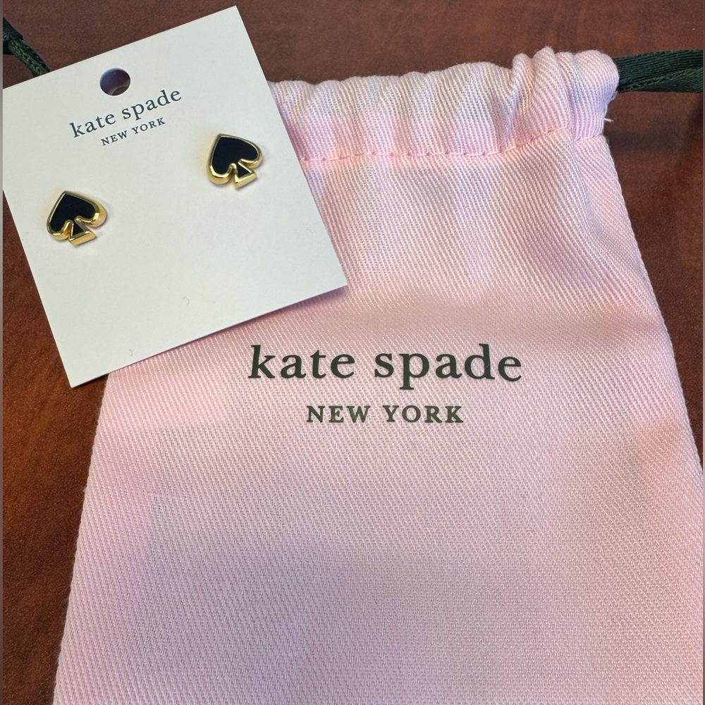 NWT black and gold Kate Spade Earrings “Spade” earrings